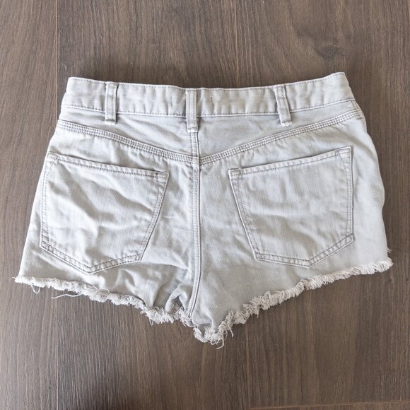 Free People Light Gray Distressed Denim Shorts with Button Fly, Size 27 - Picture 7 of 7